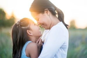 Read more about the article Wie fühlen Kinder sich geliebt?